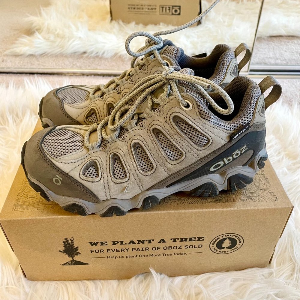 Oboz Sawtooth II Low Waterproof Hiking Shoes - size US6 - Frost Grey/Sage